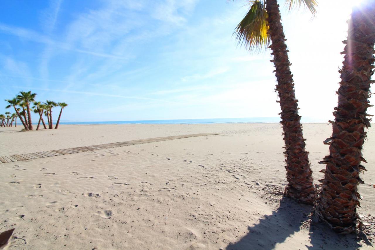 Global Properties, Apartamento Con Terraza Y Piscina A Un Paso De La Playa Canet d'En Berenguer Bagian luar foto